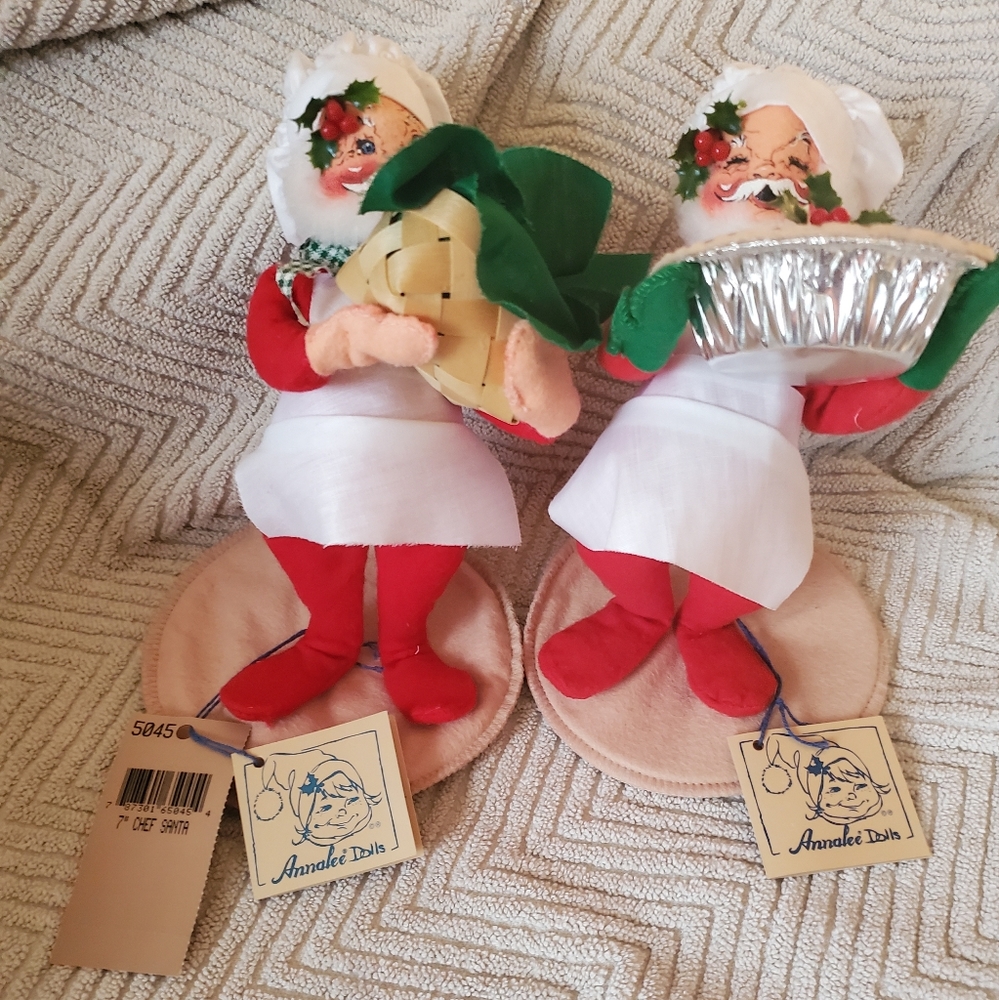 Annalee Dolls Set of 2